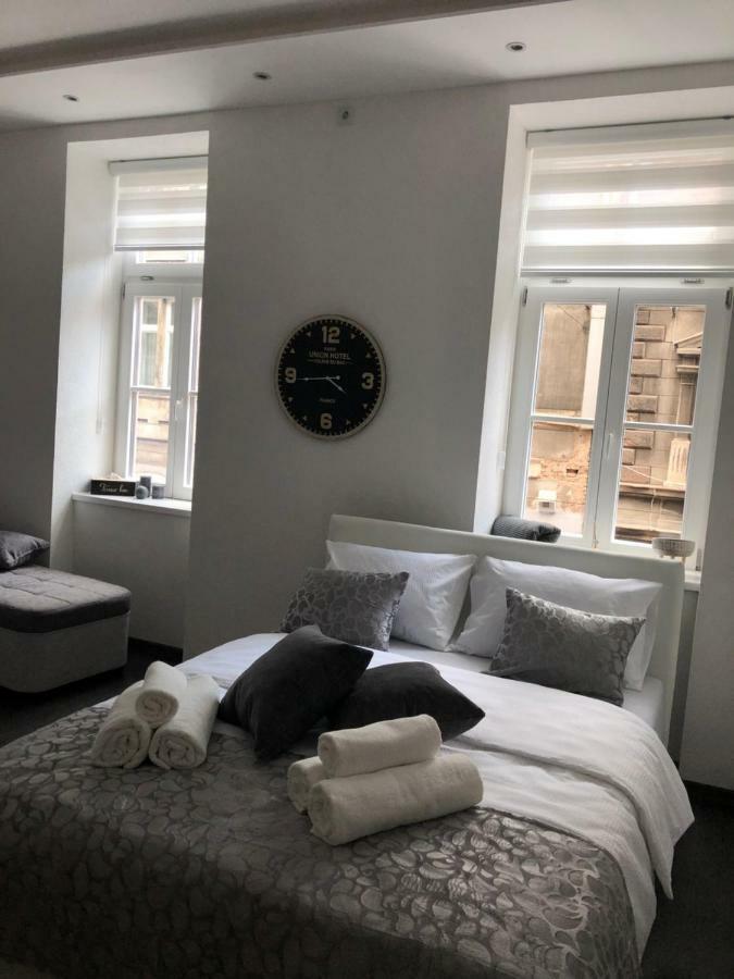 Antwerp Appartments Сараево Экстерьер фото